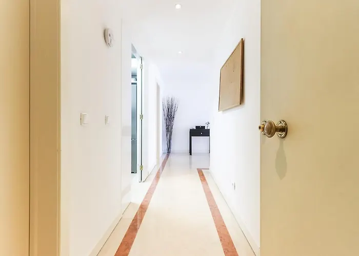 Flower 360º - Your Lovely Flat With Pool And Parking 公寓 *