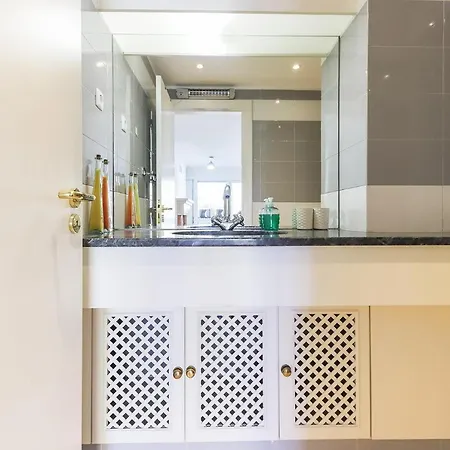 Flower 360º - Your Lovely Flat With Pool And Parking Lägenhet