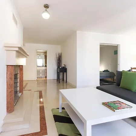 Lägenhet Flower 360º - Your Lovely Flat With Pool And Parking Lisboa